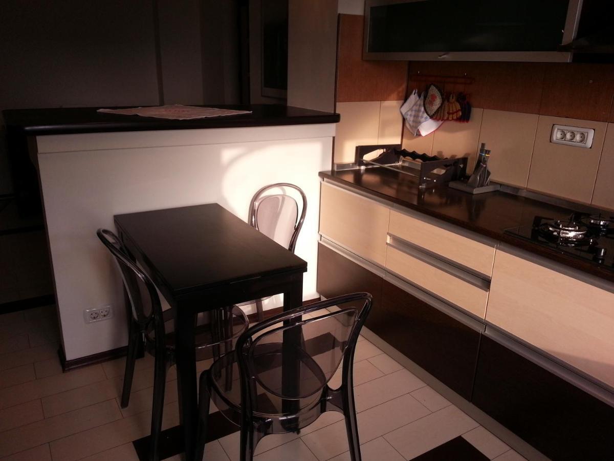 Apartment 3 Rooms Elegant ブカレスト エクステリア 写真