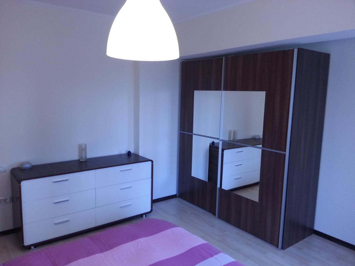 Apartment 3 Rooms Elegant ブカレスト エクステリア 写真